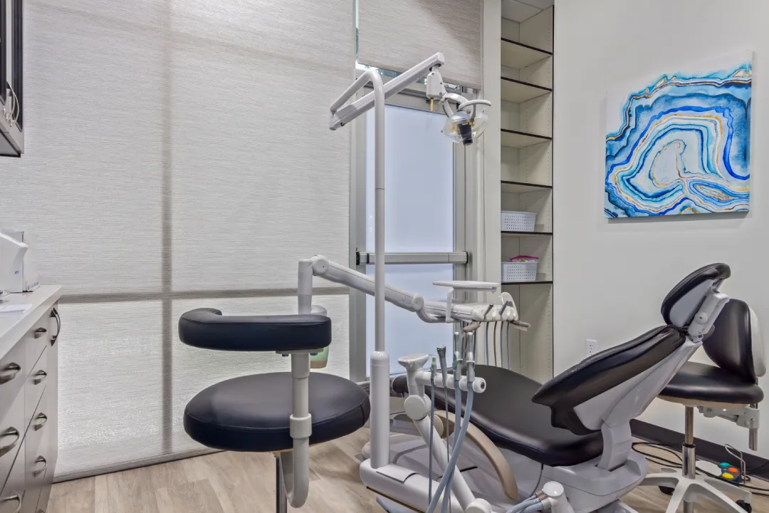 Comfortable dental chair and treatment setup in Phoenix